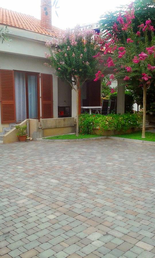 Apartment Magnolia Petrčane Kültér fotó